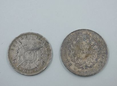 null Lot de deux pièces en argent : Napoléon III 1868; Pièces 50frcs. 

Poids : 54...