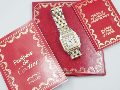 null CARTIER, PANTHERE model

Steel and yellow 18k wristwatch. Square case. Cream...
