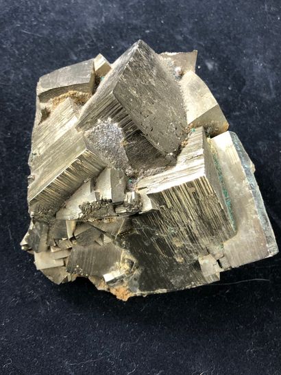 null Pyrite 

Pyrite de fer cristaux cubiques jusqu’à 5cm du célèbre gisement de...