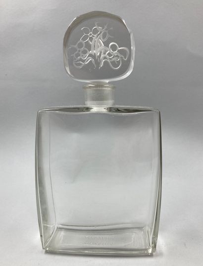 LANCOME

Bottle in colorless glass pressed...