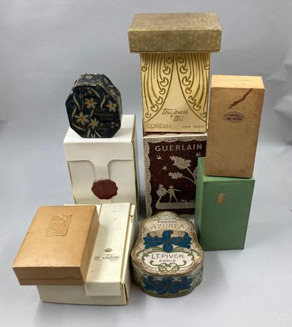 null Lot of 10 empty perfumers boxes including a powder box L.T. Piver " Azurea ",...