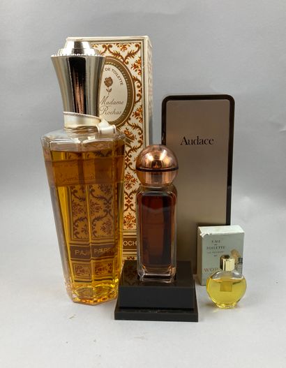 null Lot including approximately 3 bottles of which Rochas "Audace", PDO, H: 13,5cm...