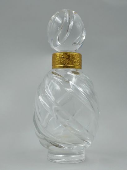 BACCARAT

Baccarat crystal bottle with twisted...