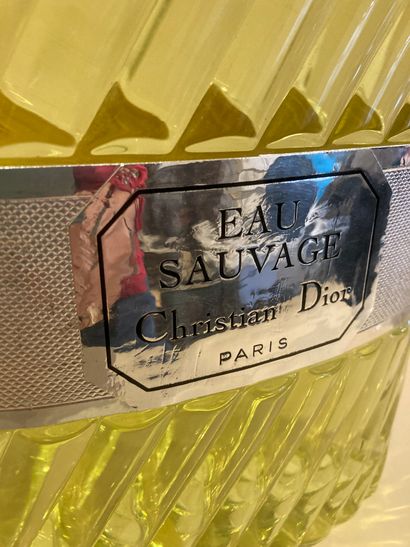 null CHRISTIAN DIOR "Eau Sauvage

Giant dummy bottle for decoration, made of strillé...
