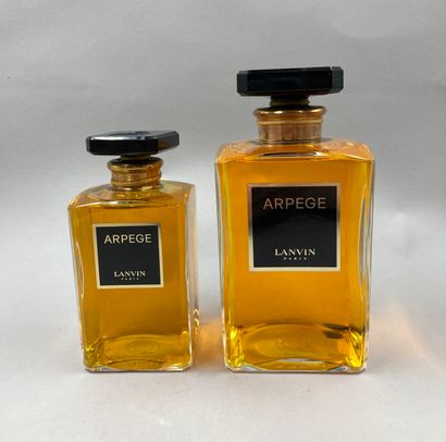 null LANVIN "Arpège

Lot including two glass bottles with Art Deco cut, square sides,...