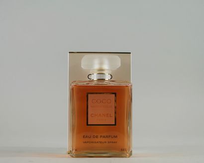 null CHANEL « Coco Mademoiselle »

Flacon vaporisateur d’eau de parfum, 200ml, dans...