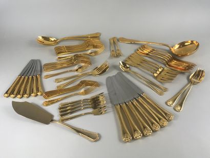 null Important lot of silver and gilt metal including : 

- A part of menagere model...