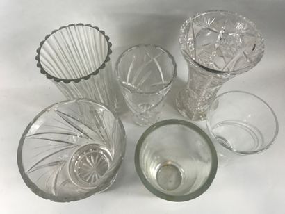 null Lot of six cut glass vases, some with diamond points in the taste of Bohemian...