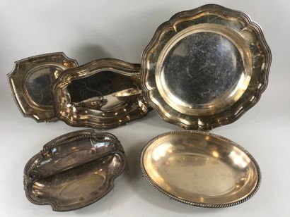 null Lot of silver plated metal including:

- 11 dishes of various sizes, some signed...