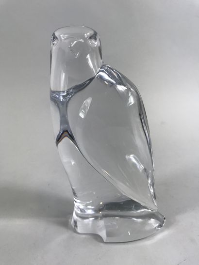 null VAL SAINT LAMBERT 

Eagle in crystal 

Signed under the base De Sousa

Height:...