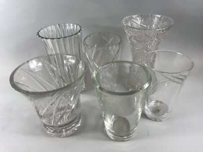 null Lot of six cut glass vases, some with diamond points in the taste of Bohemian...