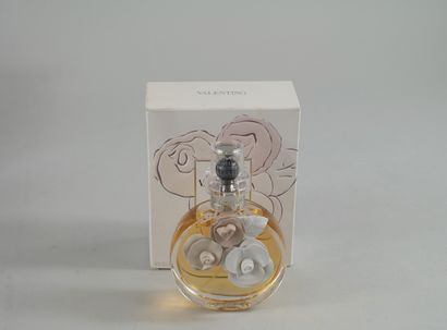 null VALENTINO

Lot including a bottle "Very Valentino", EDT 350ml, with its pear...