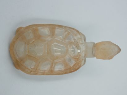 null PAULINE TRIGERE - Period 1940

Rare animal bottle out of pressed moulded glass,...