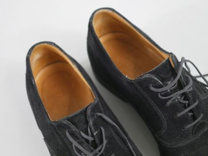 null J-M WESTON. 

Pair of black suede Richelieu shoes for men. Size 7 1/2. (Condition...
