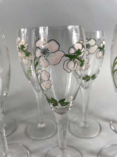null Set of 12 champagne flutes PERRIER JOUET with enamelled flowers