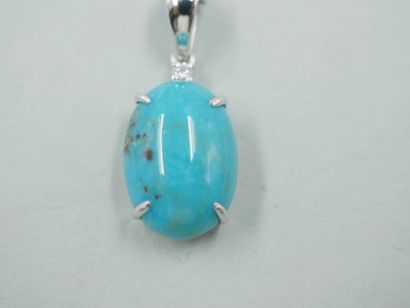 null Pendentif en or blanc 18k retenant une turquoise en cabochon de 4,5cts environ...