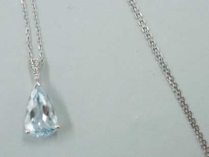 18k white gold drop pendant set with a 2ct...