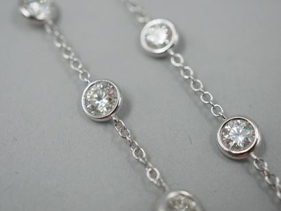 null Necklace in 18k white gold with 23 brilliant-cut diamonds in closed setting....