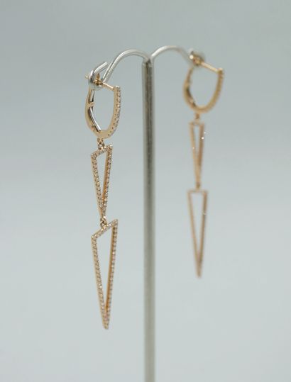 null Pair of 18k rose gold earrings composed of two triangular openwork motifs paved...