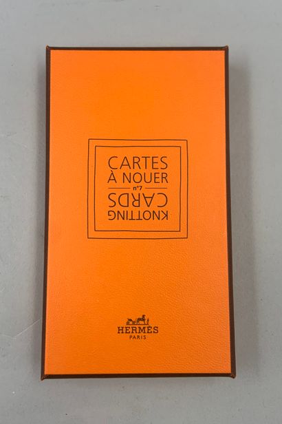 null HERMES Paris

Set of knotting cards n°7. Cards in blister pack, with box.
