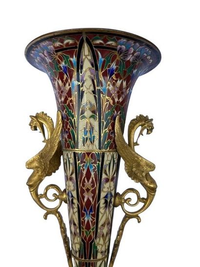 null Pair of cloisonné bronze horn vases on pedestal decorated with polychrome flowers...