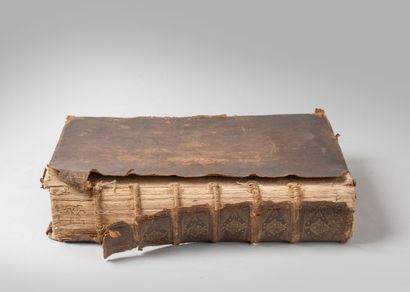 null La Sainte Bible.

Paris, Desprez, 1714, in-folio, plein veau.

(Accidents et...