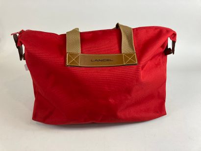 LANCEL

Red cloth bag

35 x 55 cm

(Small...