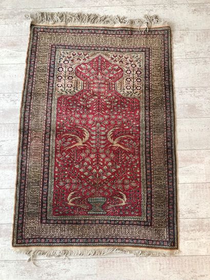 null TURKEY, Cesaree, circa 1960.

Carpet, wool velvet on cotton foundation, prayer...