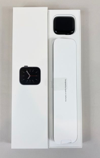 null Apple Watch Series 6 GPS, gray, functional, like new, original box, with charger.

W21-SR8398

190199883604

Not...
