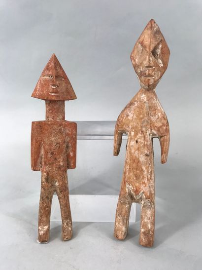 null Lot of two authentic Ada statuettes, Togo

Wood with light patina, pigments

Height...