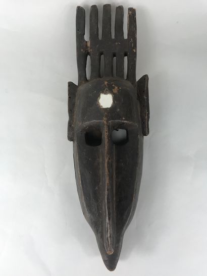 null Masque de type Bambara, Mali

Bois à patine brun noir, miroir

Haut. : 52 c...