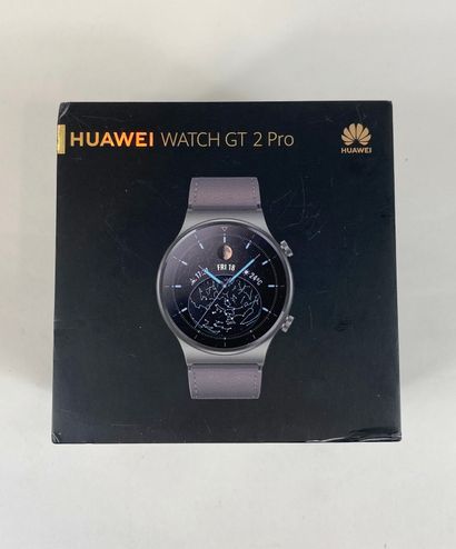 null HUAWEI WATCH GT 2 Pro, bon état, fonctionnel, petite rayure, non testé, avec...