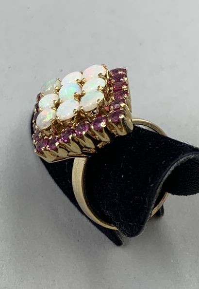null 14k yellow gold ring, diamond-shaped bezel set with cabochon opals in a ruby...