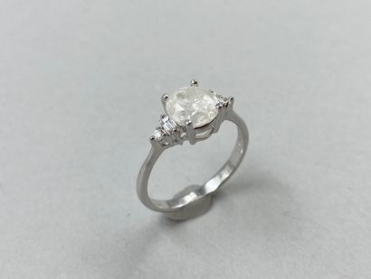 null 18k white gold ring centered on a 1.61ct brilliant-cut diamond (K, SI2) with...