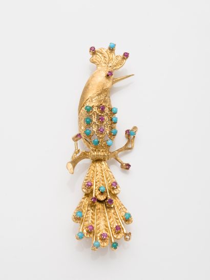 null Beautiful brooch in 18k yellow gold representing a bird with a chiseled hoopoe...