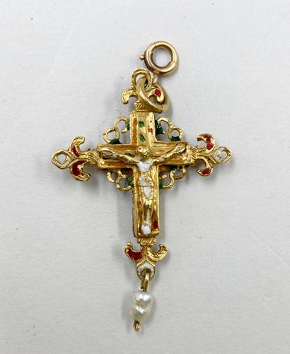 null 
Rare cross pendant reliquary 18k yellow gold chased enamel. On the face is...