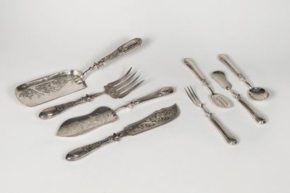 Lot in silver, handles in filled silver including...
