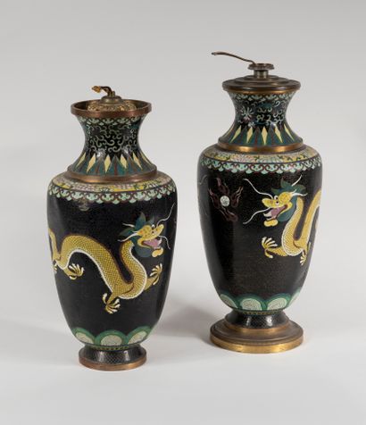 CHINA, 20th century 

A pair of cloisonné...
