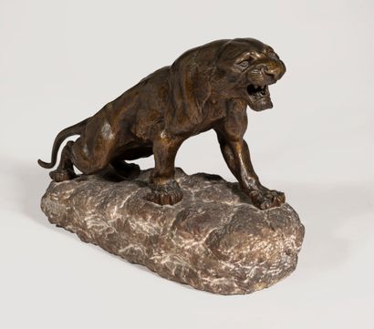 null Thomas François CARTIER (1879-1943)

Roaring Panther

Proof in bronze on a stone...