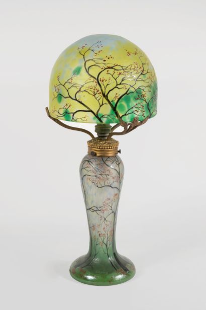 null 
François-Théodore LEGRAS (1839-1916)




Lampe champignon en verre multicouche...