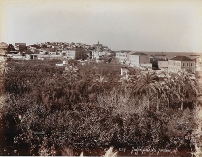 null Félix BONFILS (1831-1885) 
Jaffa pris des jardins 
Photographie sur papier albuminé,...
