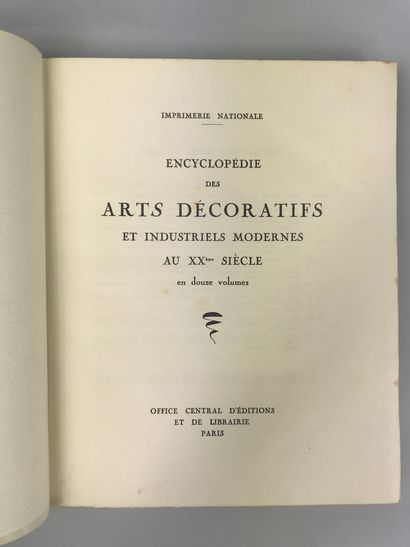 null 
Encyclopédie des Arts décoratifs et industriels modernes au XXème siècle
12...