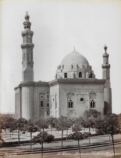 null Felix BONFILS (1831-1885)
Cairo - Sultan Hassan Mosque
Photograph on albumen...