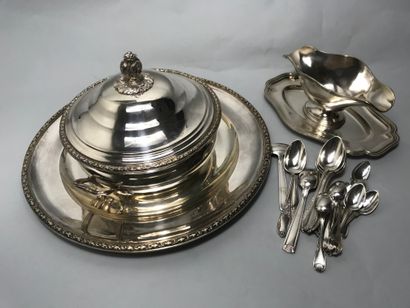 null Important lot in silver plated metal including an ice bucket, a part of a menagere...