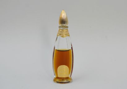 null BOURJOIS "Ramage
Flared glass bottle, gold label titled "Parfum Ramage Bourjois",...