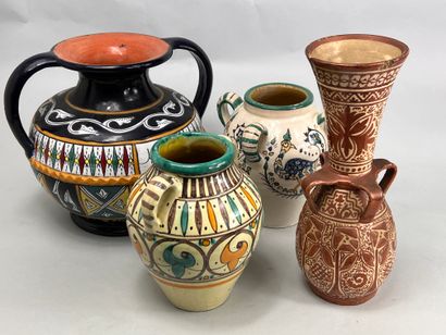 null Lot of ceramics including two jugs (NABEUL ?) and a high necked vase of MANISES...