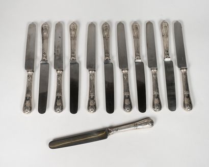 null Twelve knives with silver handle, filet model, contour shells and gadroons figured...