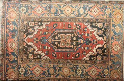 null IRAN, Old Hamadan, circa 1940.
Wool velvet carpet on a cotton foundation, slightly...