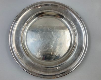 null Lot of silver plated metal including: 2 serving dishes CHRISTOFLE and 2 bread...