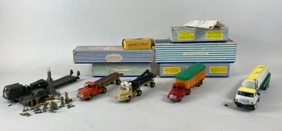null DINKY SUPERTOYS : 5 long models
- Willème tractor with Fardier semi-trailer...